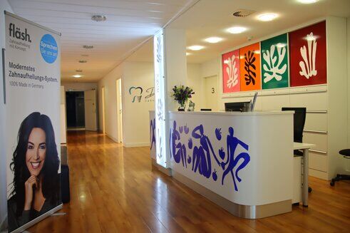 Freundlicher Empfang beim Zahnarz in Wiesbaden – kurze Wartezeiten inklusive